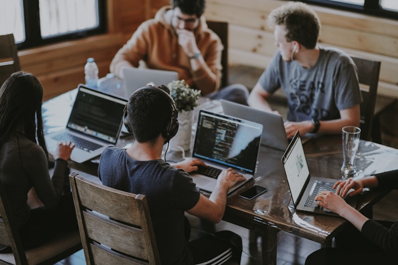 Entorno de trabajo creativo y moderno de Nixpril Studio